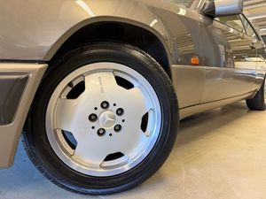 Mercedes 300 bild 3