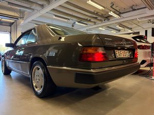 Mercedes 300 bild 16