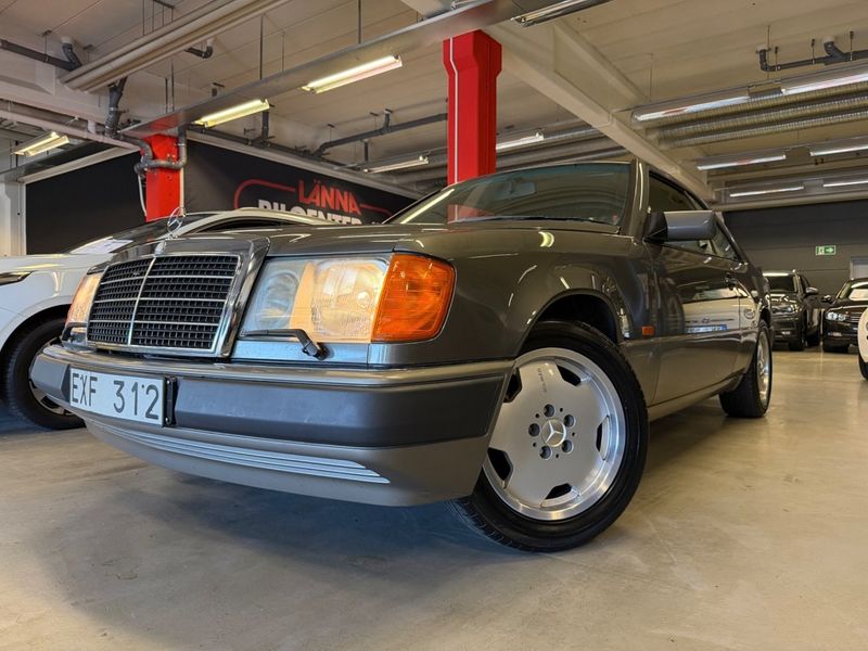 Mercedes 300 bild 2