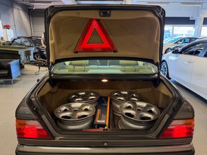 Mercedes 300 bild 12