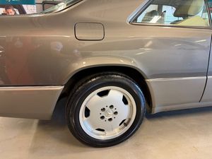 Mercedes 300 bild 8