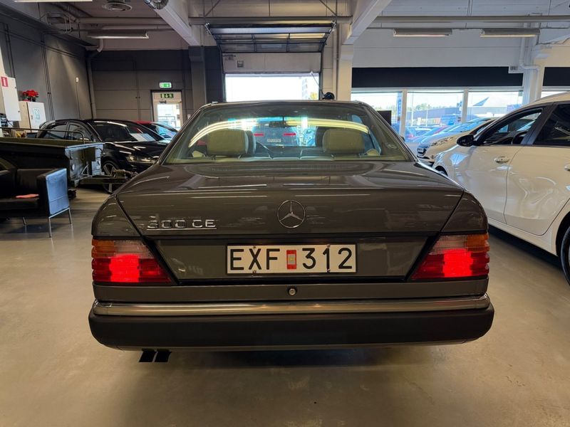 Mercedes 300 bild 11