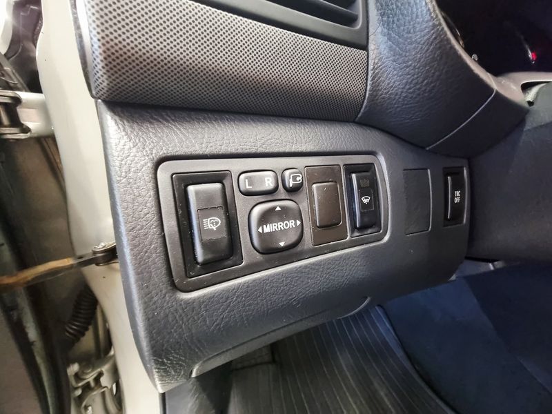 Toyota Avensis bild 15