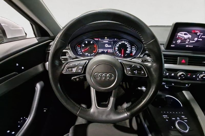 Audi A4 bild 13