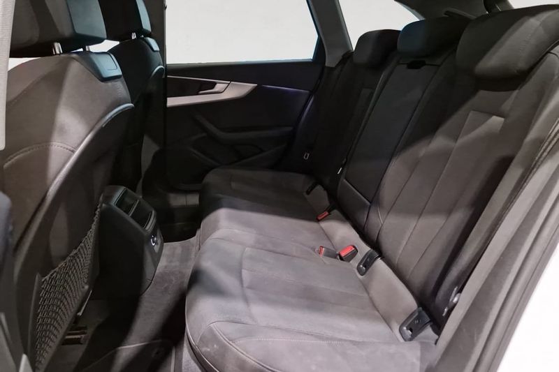 Audi A4 bild 14