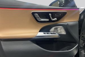 Mercedes E300 bild 13