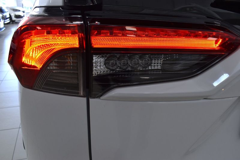 Toyota RAV4 bild 18