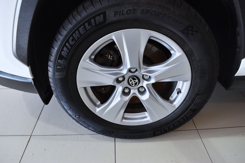 Toyota RAV4 bild 19