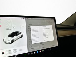 Tesla Model 3 bild 19