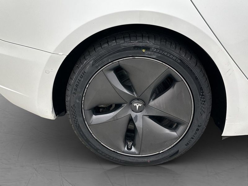Tesla Model 3 bild 30