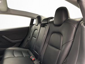 Tesla Model 3 bild 27