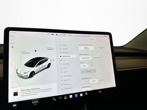 Tesla Model 3 bild 23