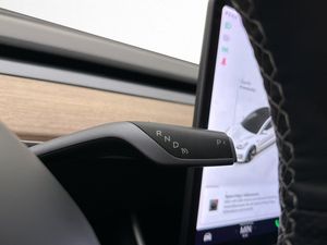Tesla Model 3 bild 16