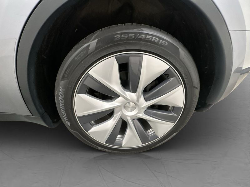 Tesla Model Y bild 34