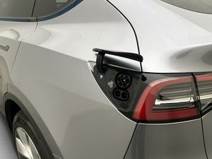 Tesla Model Y bild 30