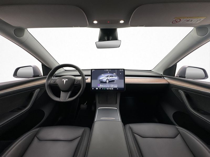 Tesla Model Y bild 15