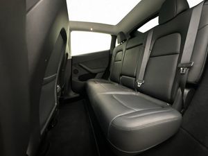 Tesla Model Y bild 29