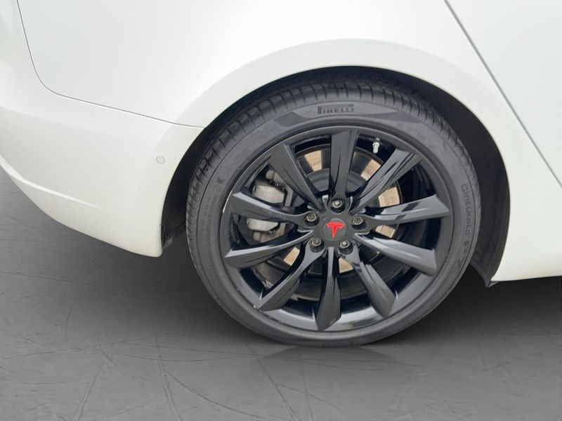 Tesla Model 3 bild 33
