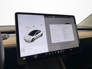 Tesla Model 3 bild 25