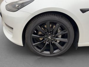 Tesla Model 3 bild 31