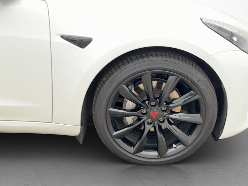 Tesla Model 3 bild 34
