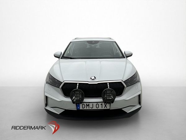 Skoda Enyaq 80x Värmare Kamera Drag Navi CarPlay - 2023
