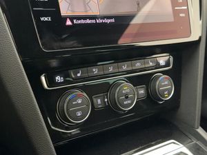 Volkswagen Passat bild 13