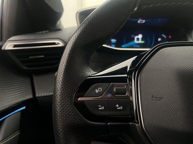 Peugeot e-208 bild 16