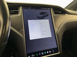 Tesla Model X bild 27