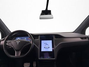Tesla Model X bild 14