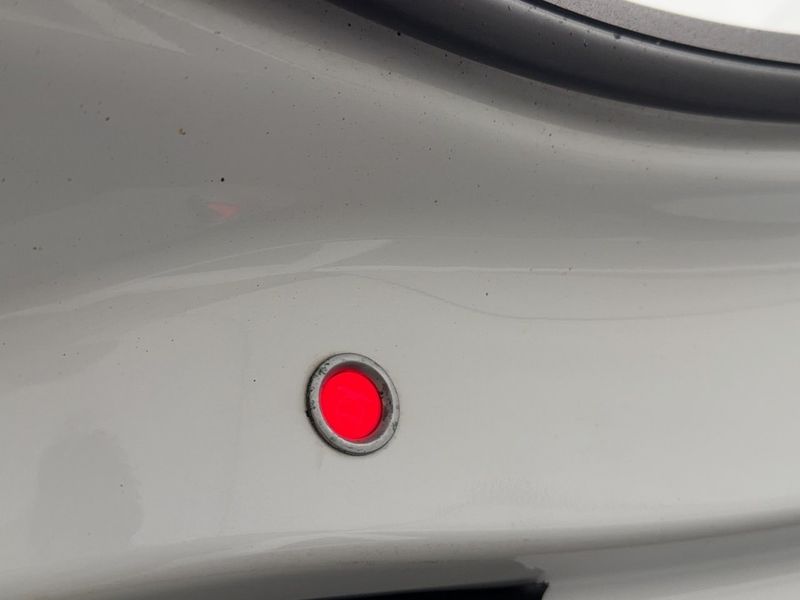 Tesla Model X bild 33