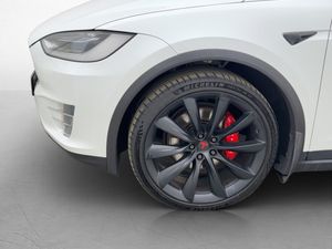 Tesla Model X bild 36
