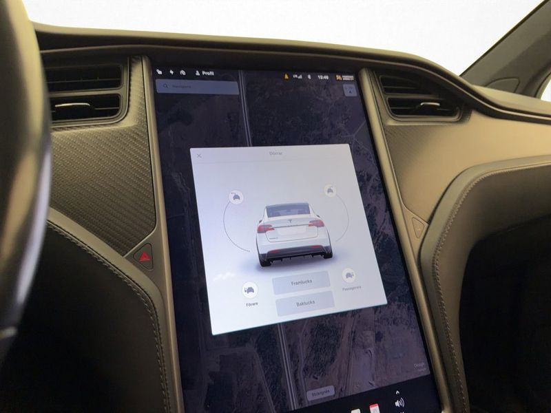 Tesla Model X bild 28