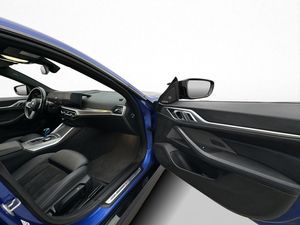 BMW i4 bild 21