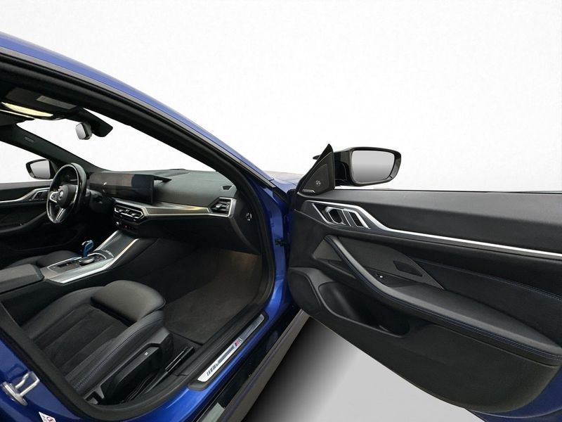 BMW i4 bild 21