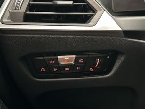 BMW i4 bild 25