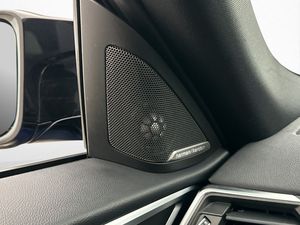 BMW i4 bild 9