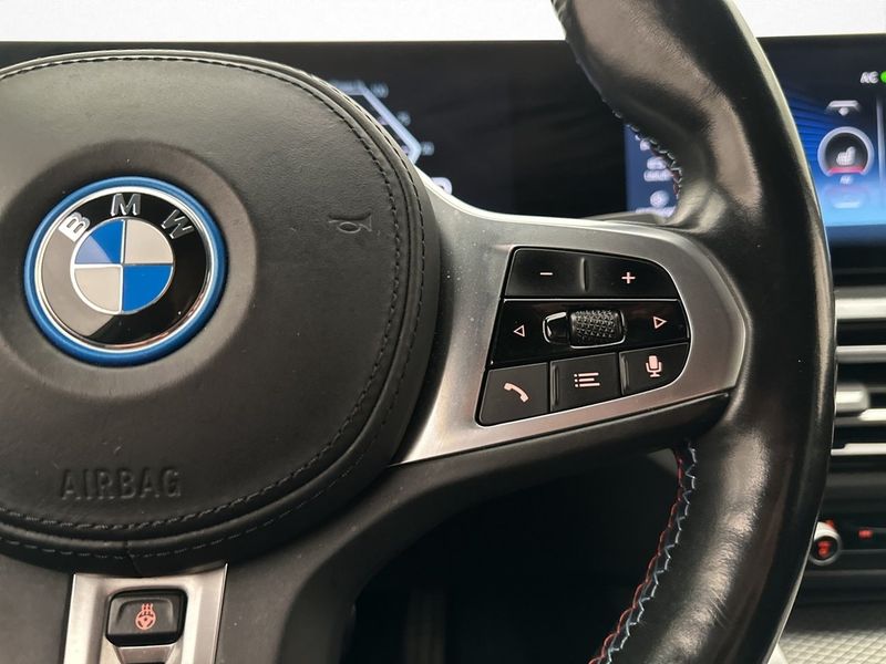 BMW i4 bild 14