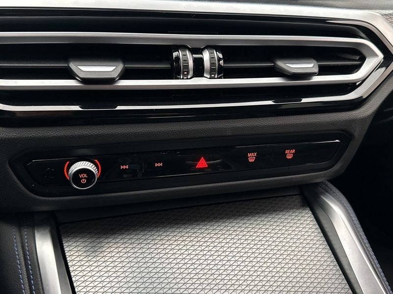 BMW i4 bild 19