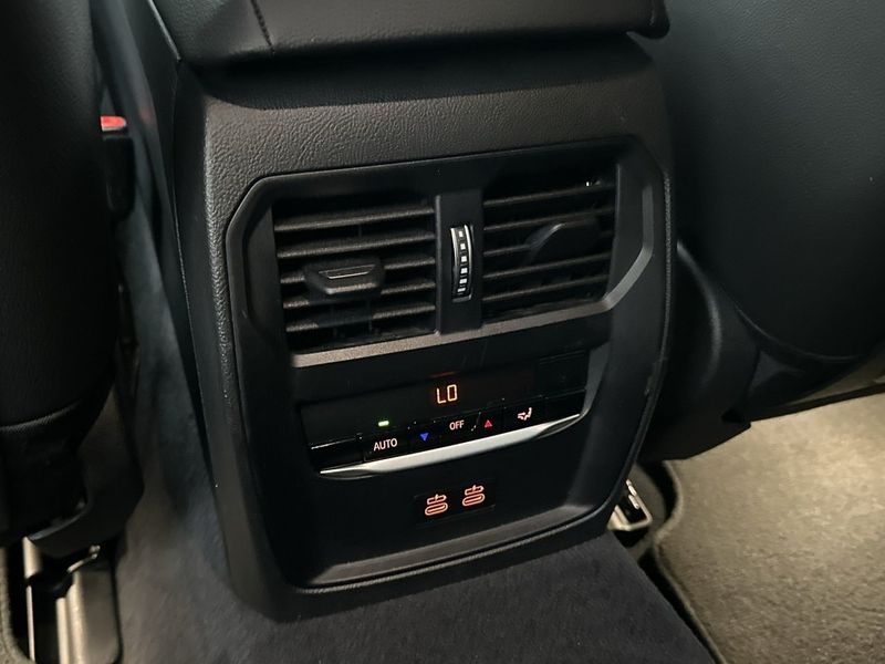 BMW i4 bild 22