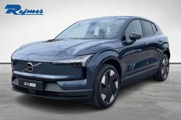Volvo EX30 P5 Long Range RWD Plus - 2027