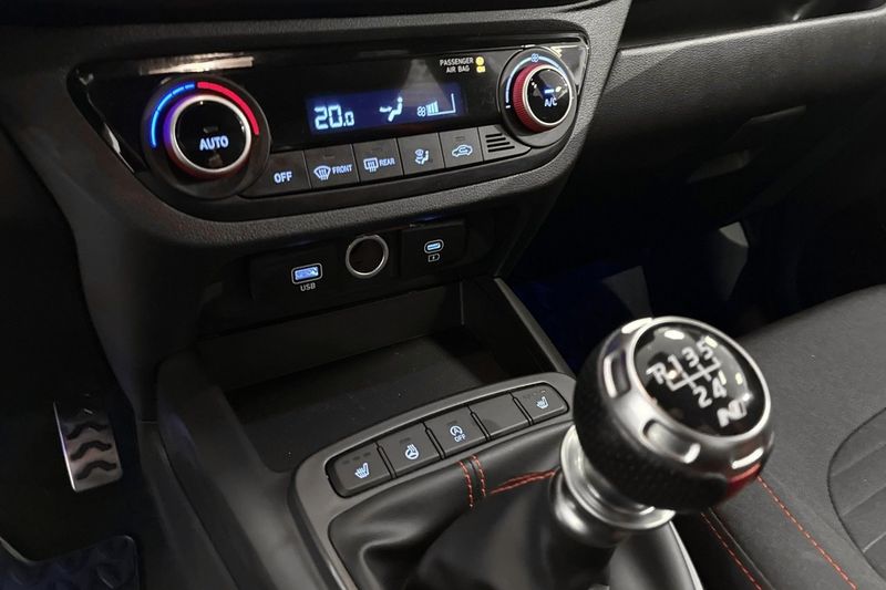Hyundai i10 bild 12