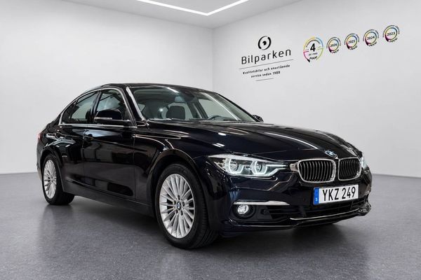 BMW 330 i Sedan Luxury Line | Navigation | Läderklädsel | 252hk - 2017