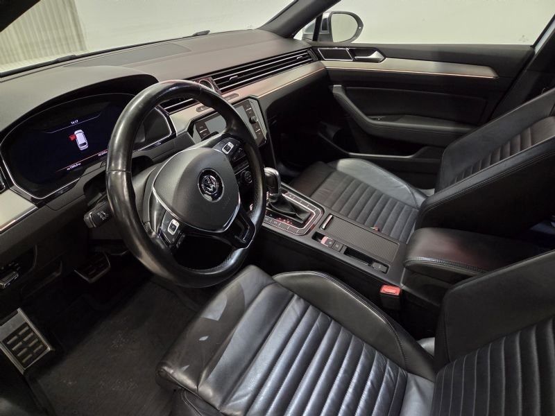 Volkswagen Passat bild 10