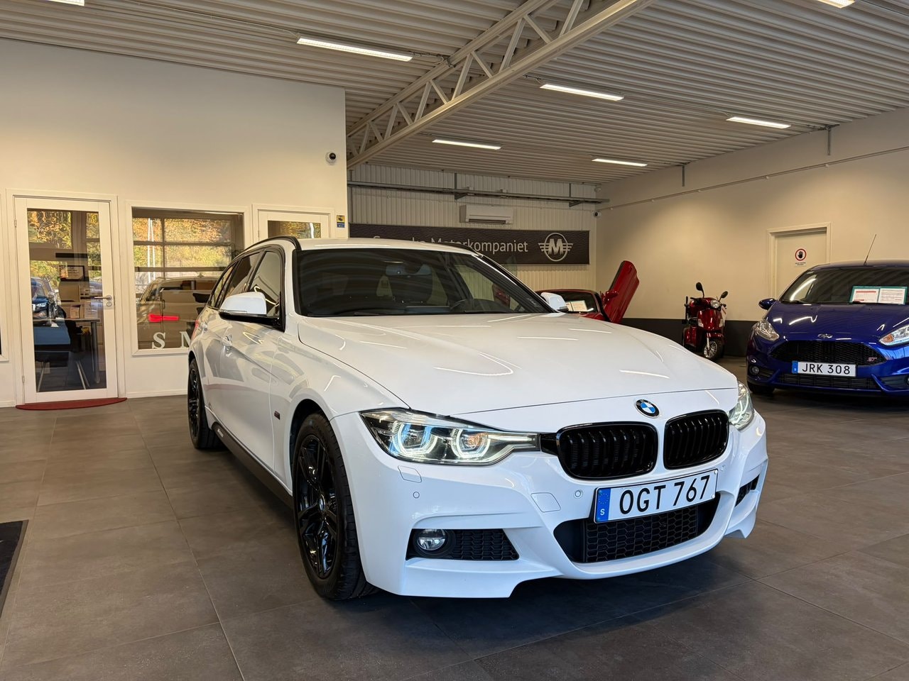 BMW 320