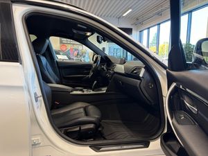 BMW 320 bild 9