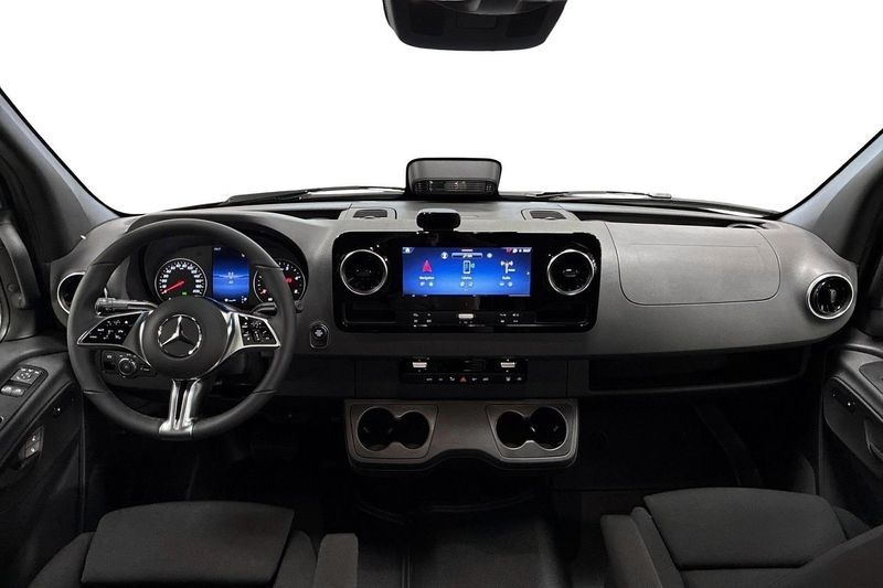 Mercedes Sprinter bild 9