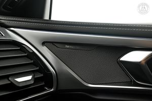 BMW M850 bild 7