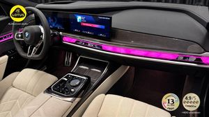 BMW M760 bild 9