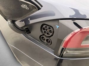 Tesla Model S bild 11